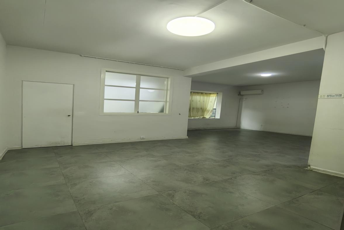 汇景花园  4室2厅1卫   2800.00元/月室内图