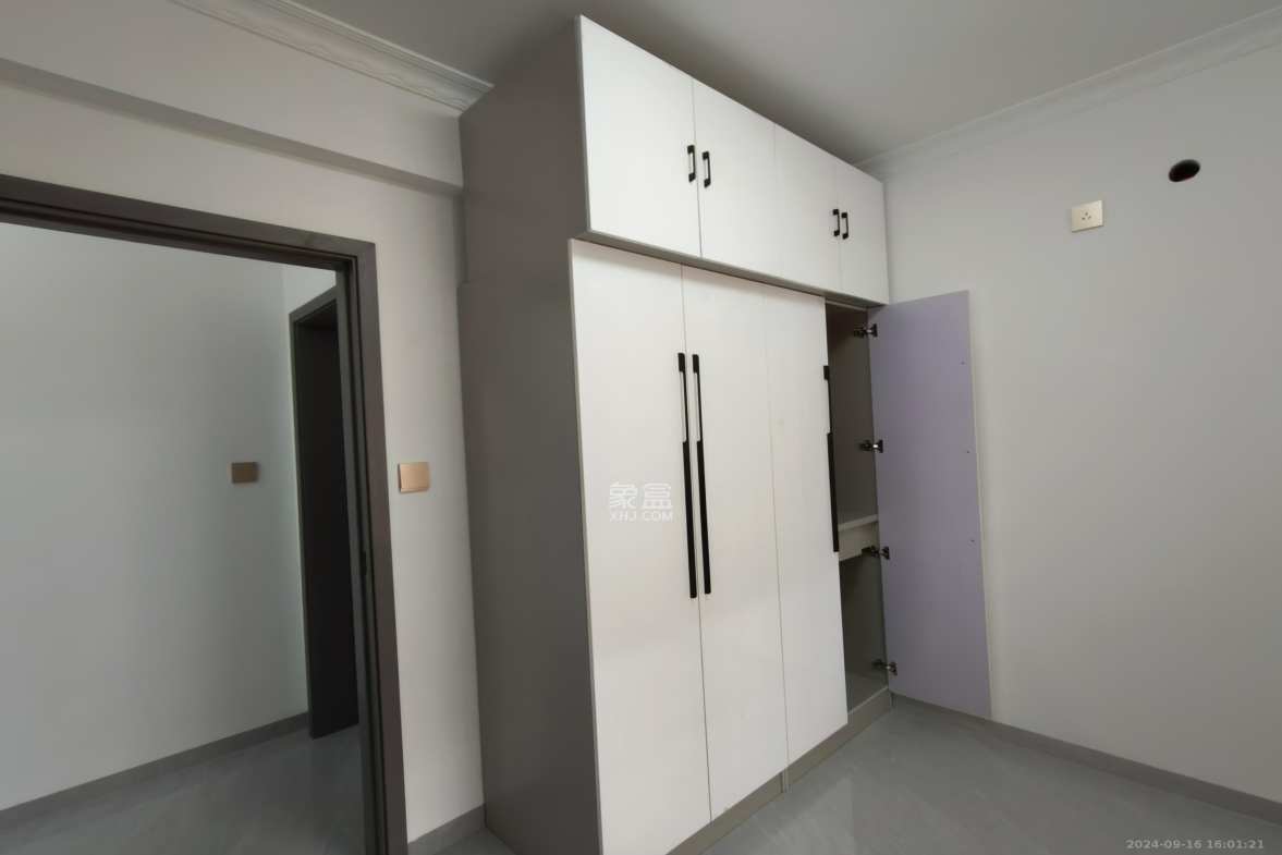 佳源东方璟园  3室2厅2卫    2380.0元/月 佳源东方璟园  3室2厅2卫    2380.0元/月室内图