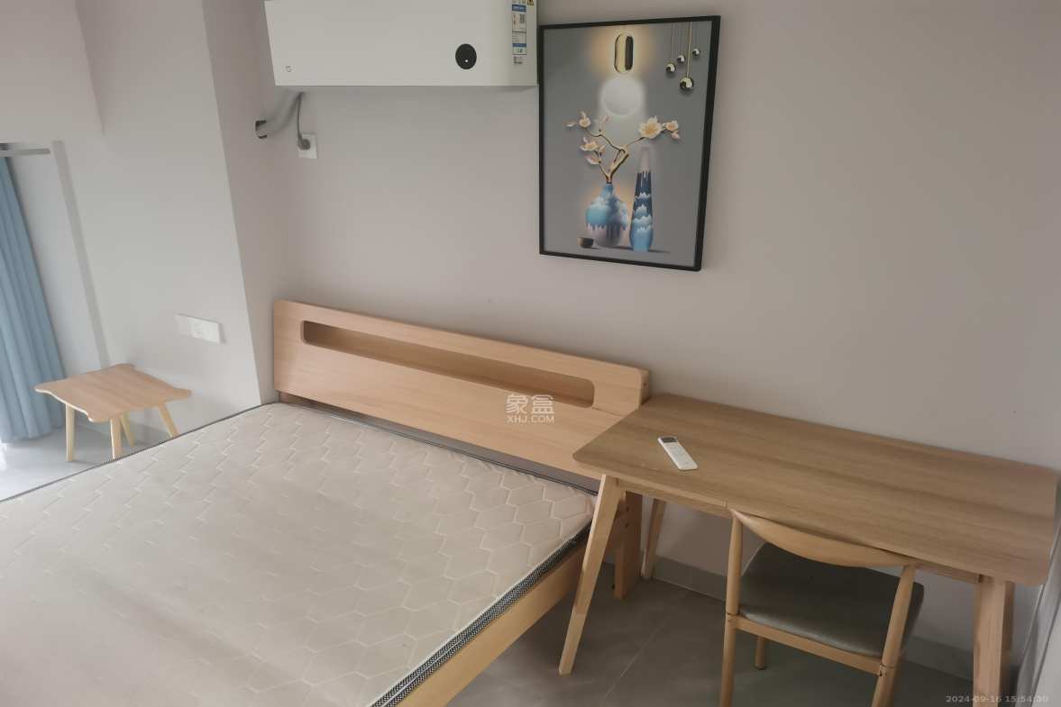 龙湖湘江星座(祺鑫星座公寓) 1室1厅1卫 1300.0元/月 龙湖湘江星座(祺鑫星座公寓) 1室1厅1卫 1300.0元/月室内图