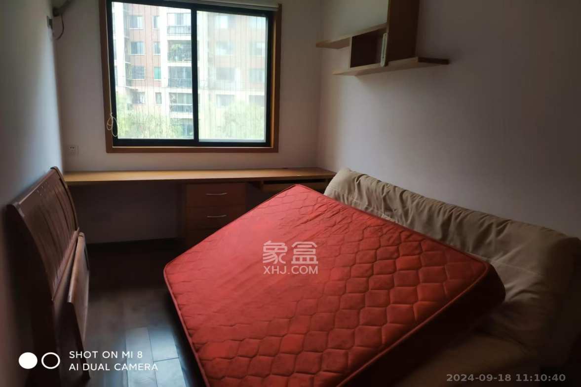 珠江东方明珠（新地东方明珠）一二期  3室2厅2卫   1600.00元/月室内图