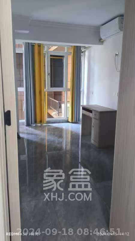 鸿润嘉园  4室2厅1卫   2400.00元/月室内图