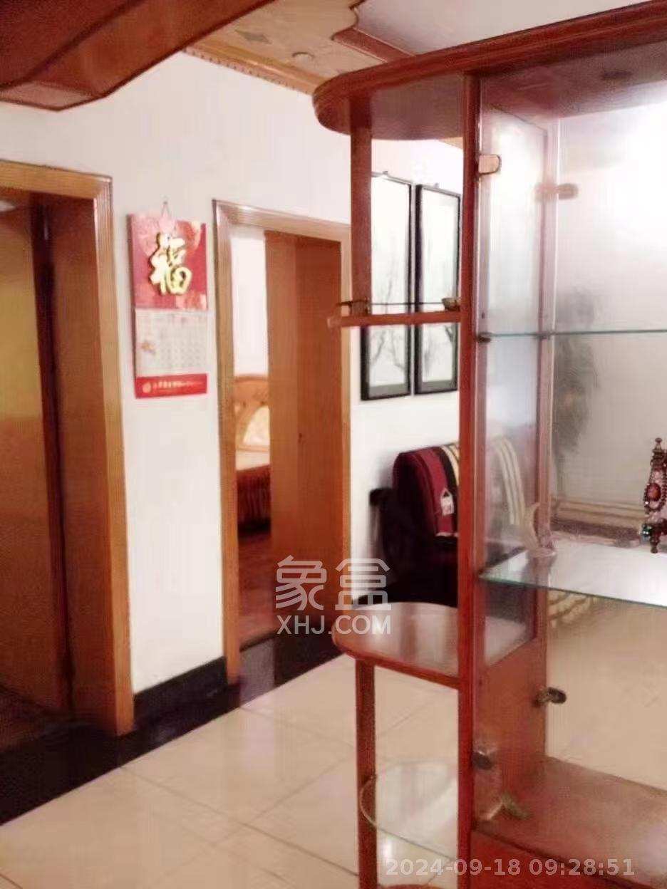 三湘小区  2室2厅1卫   1500.00元/月室内图