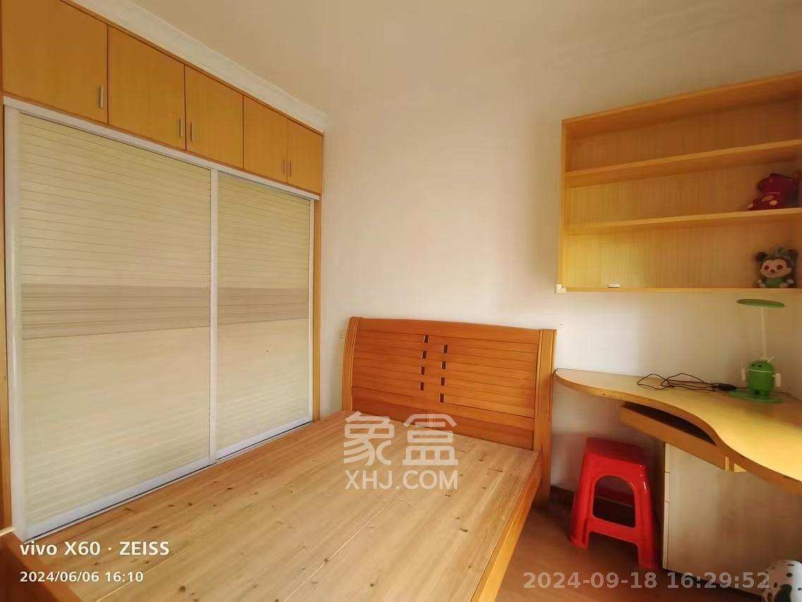 中新森林海  3室2厅2卫   1600.00元/月室内图