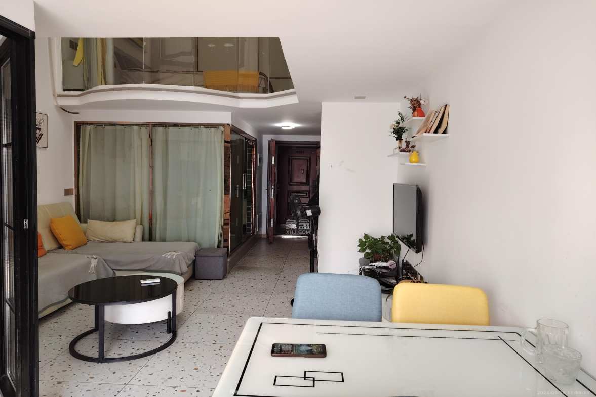 钱隆世家 2室2厅1卫 2400.0元/月 钱隆世家 2室2厅1卫 2400.0元/月室内图