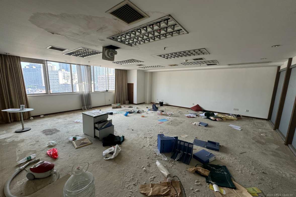 蓝色地标  1室1厅1卫   21300.00元/月室内图