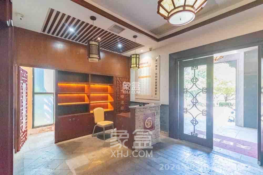 藏珑湖上国际花园高层   75.95㎡      8000.0元/月室内图