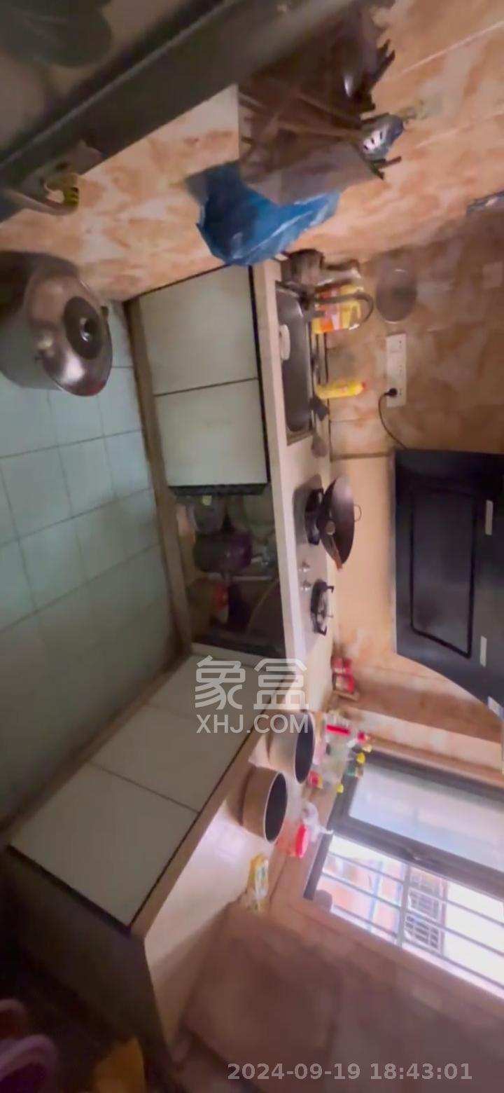 汽车西站商贸城（河西望城坡）  2室2厅2卫   2100.00元/月室内图