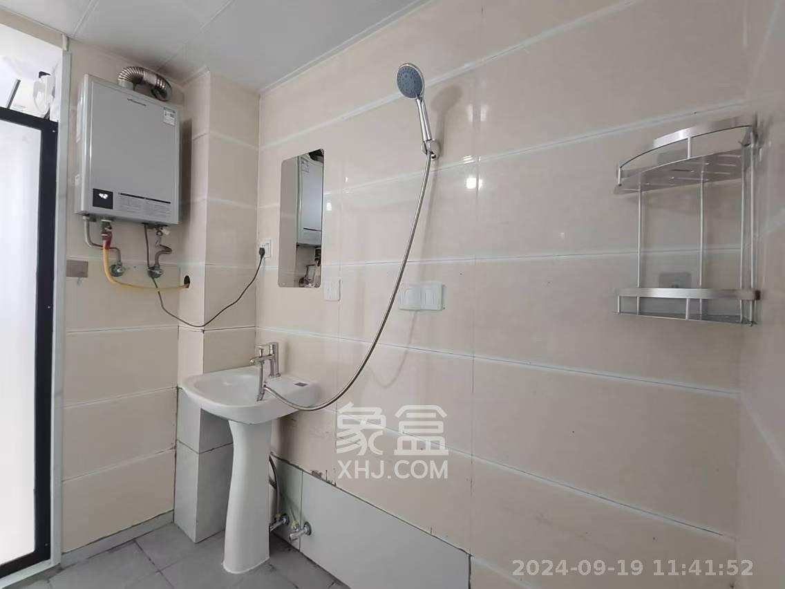 长龙湾  1室0厅0卫   800.00元/月室内图