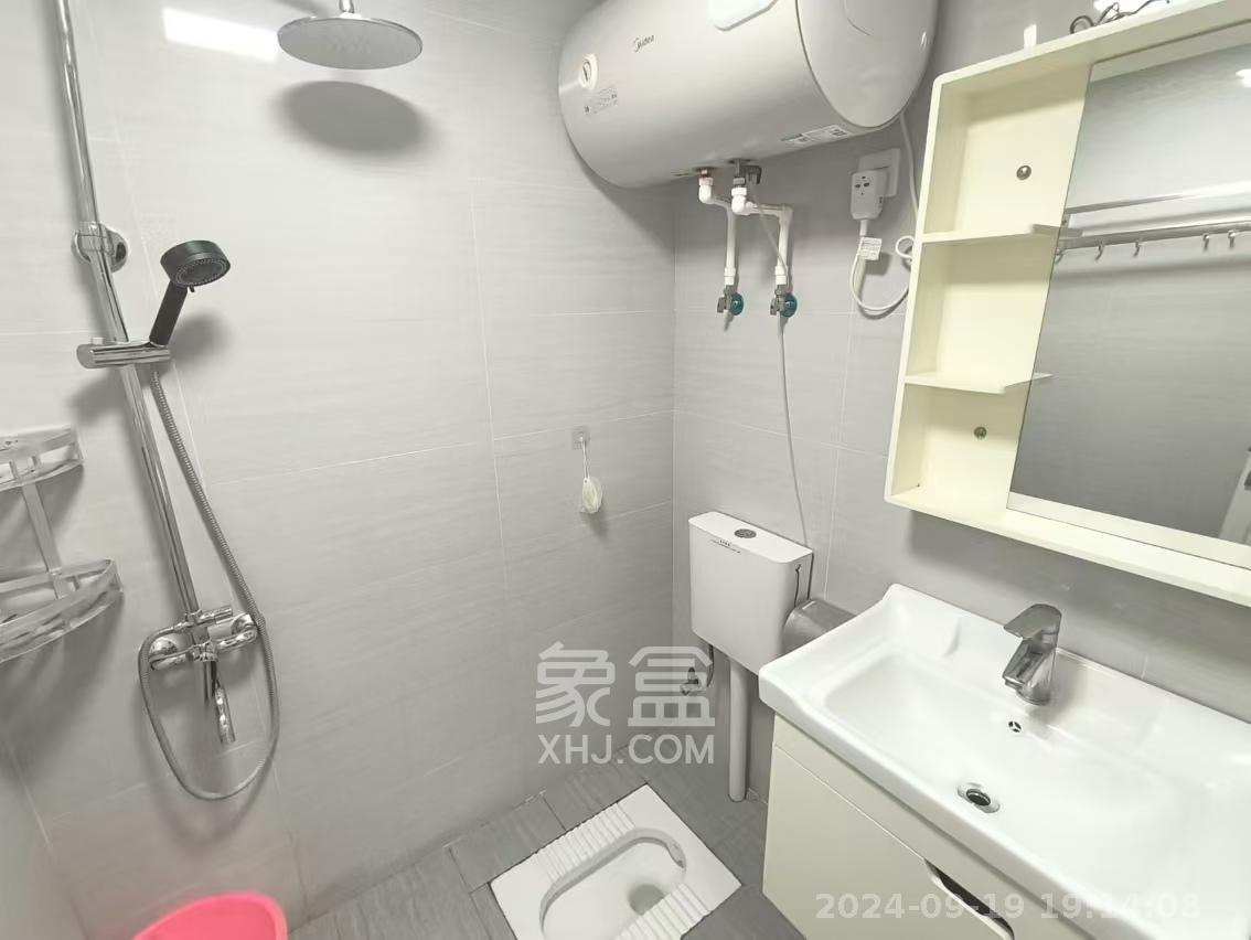 C-park天悦城(紫檀溪苑二期)  1室1厅1卫    1500.0元/月 C-park天悦城(紫檀溪苑二期)  1室1厅1卫    1500.0元/月户型图