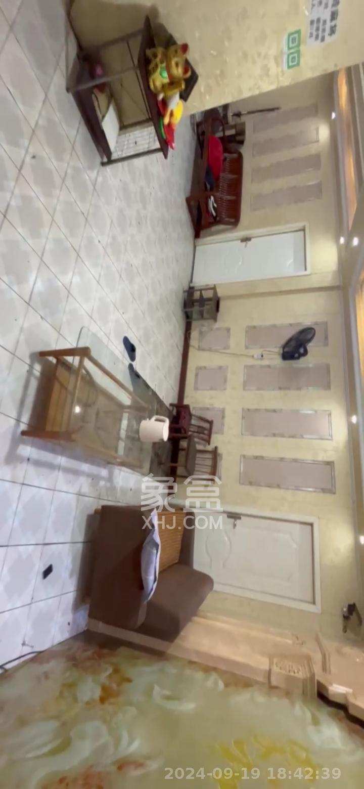 汽车西站商贸城（河西望城坡）  2室2厅2卫   2100.00元/月室内图