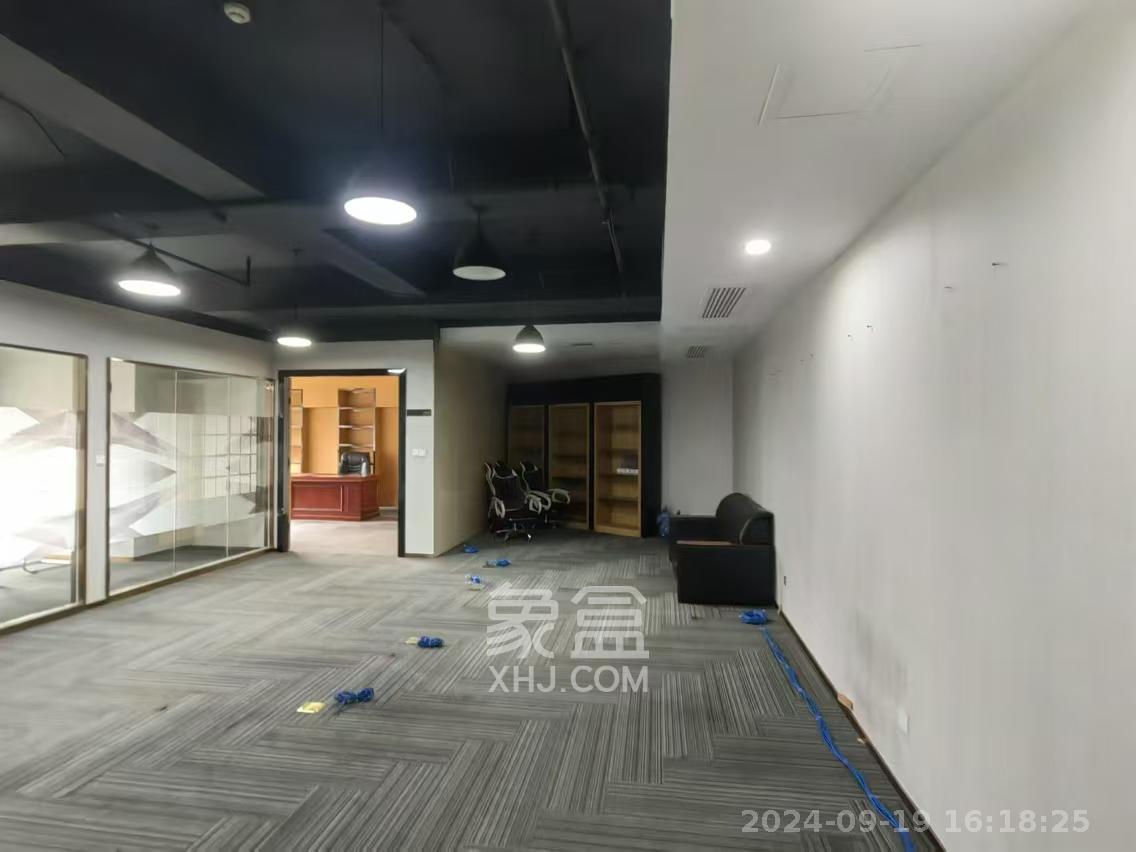 顺天国际金融中心   182.0㎡      12000.0元/月室内图