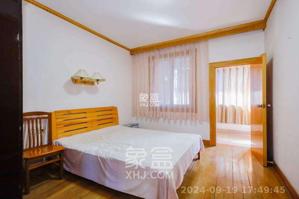 南园小区  3室2厅1卫   1600.00元/月室内图