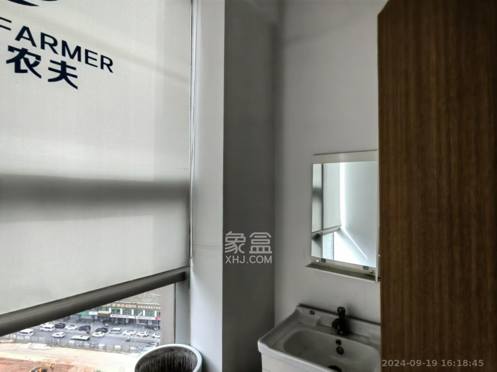 顺天国际金融中心   182.0㎡      12000.0元/月室内图