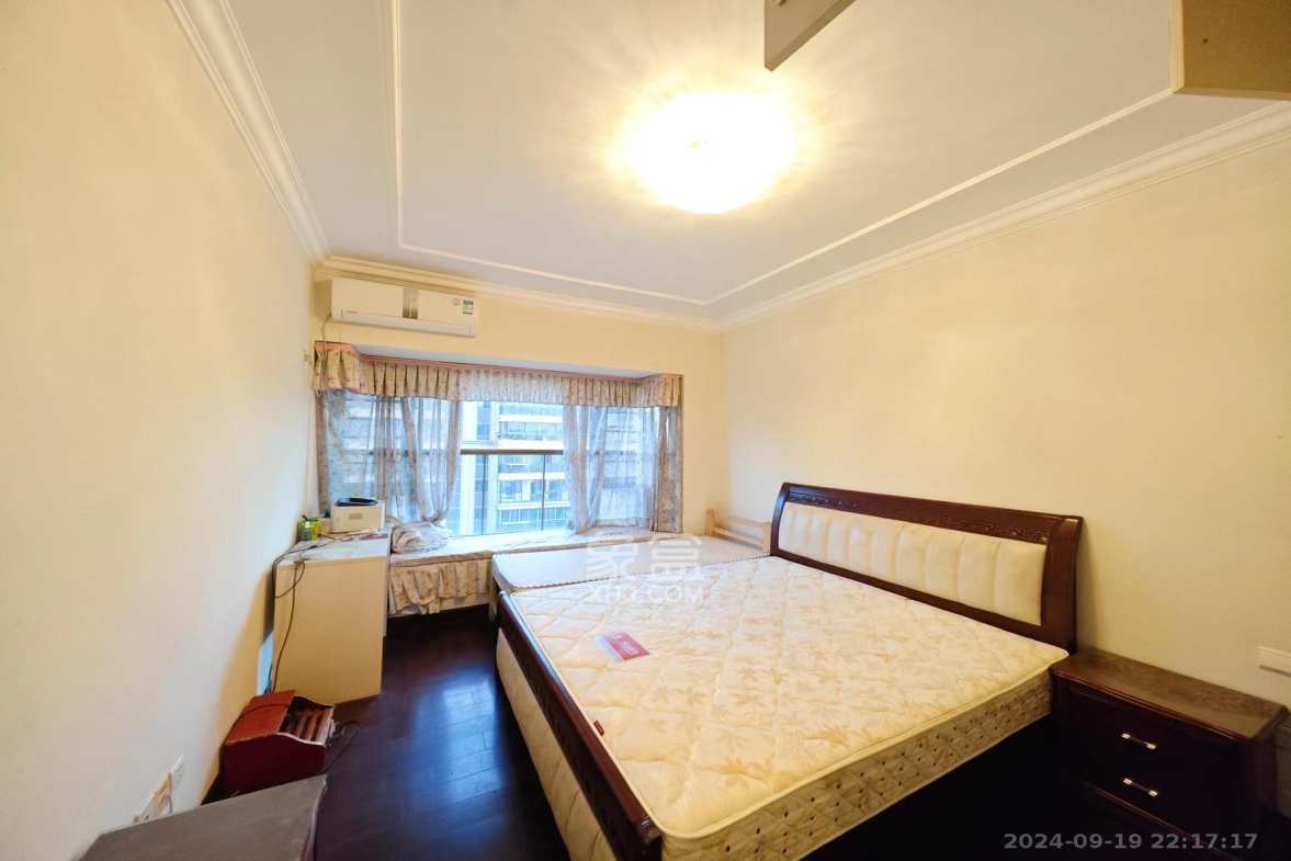 恒大城  2室2厅1卫   2100.00元/月室内图