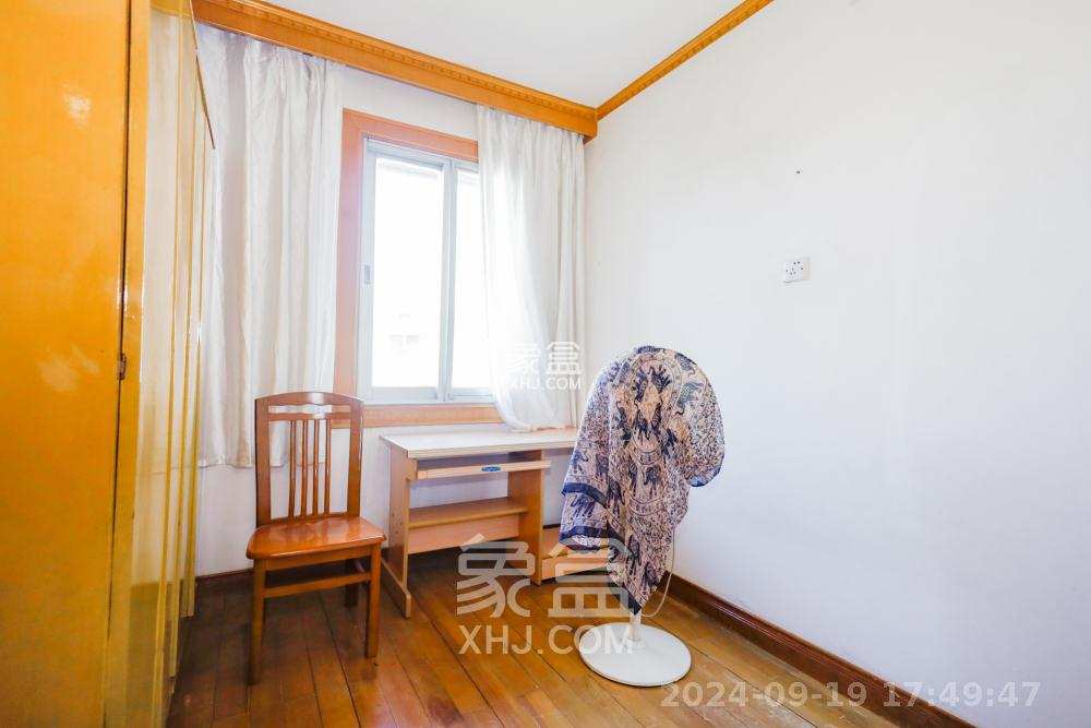 南园小区  3室2厅1卫   1600.00元/月室内图