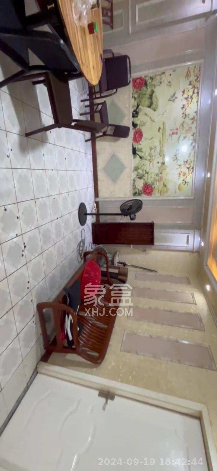 汽车西站商贸城（河西望城坡）  2室2厅2卫   2100.00元/月室内图