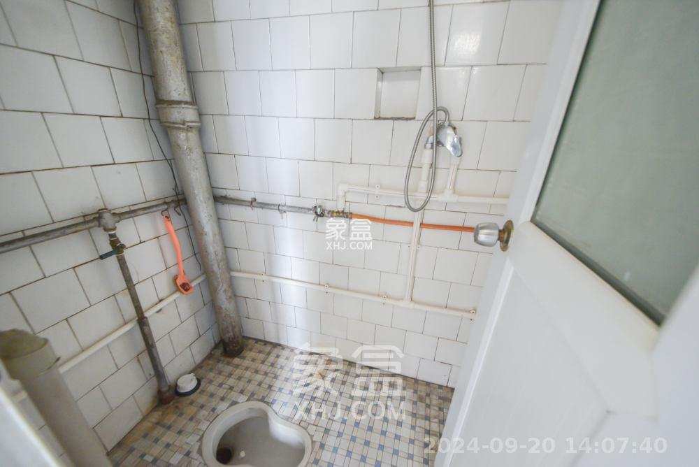 军干所宿舍  3室1厅1卫    1300.0元/月室内图