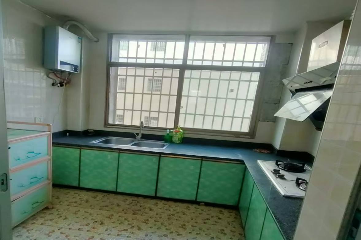 新星花园  2室2厅1卫    35.0万客厅