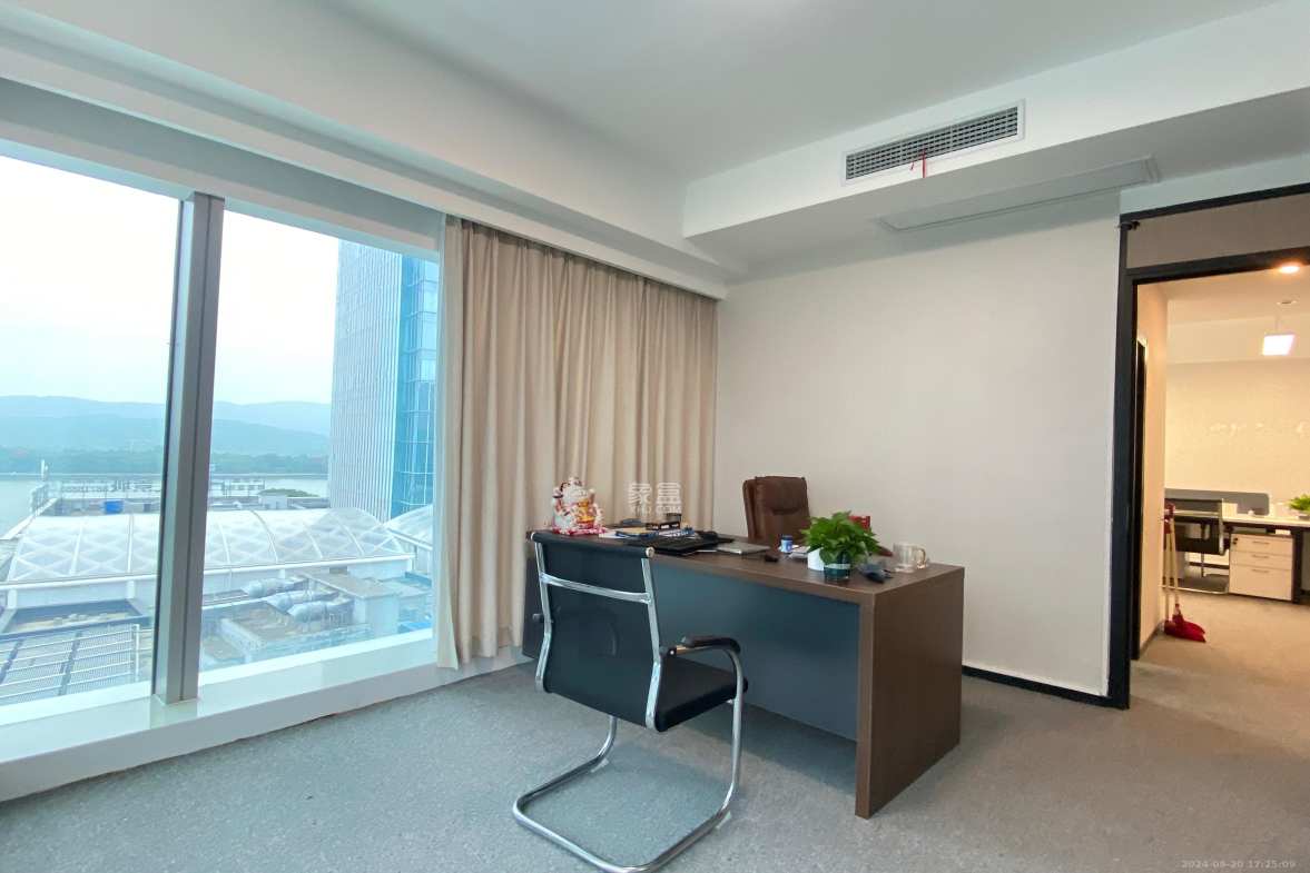 汇景发展环球中心  1室0厅0卫    6500.0元/月室内图