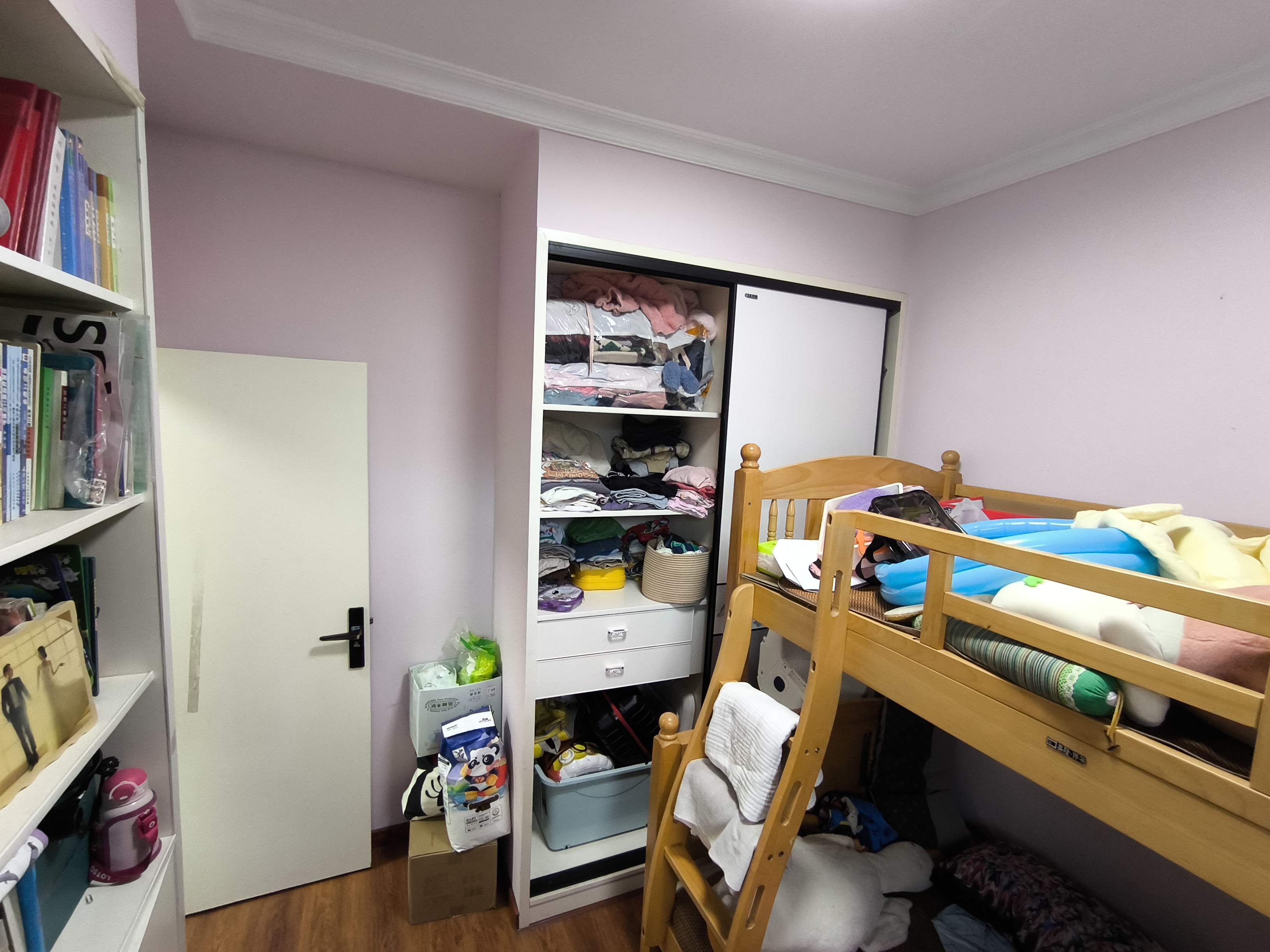 开发区管委会  3室2厅1卫    52.8万