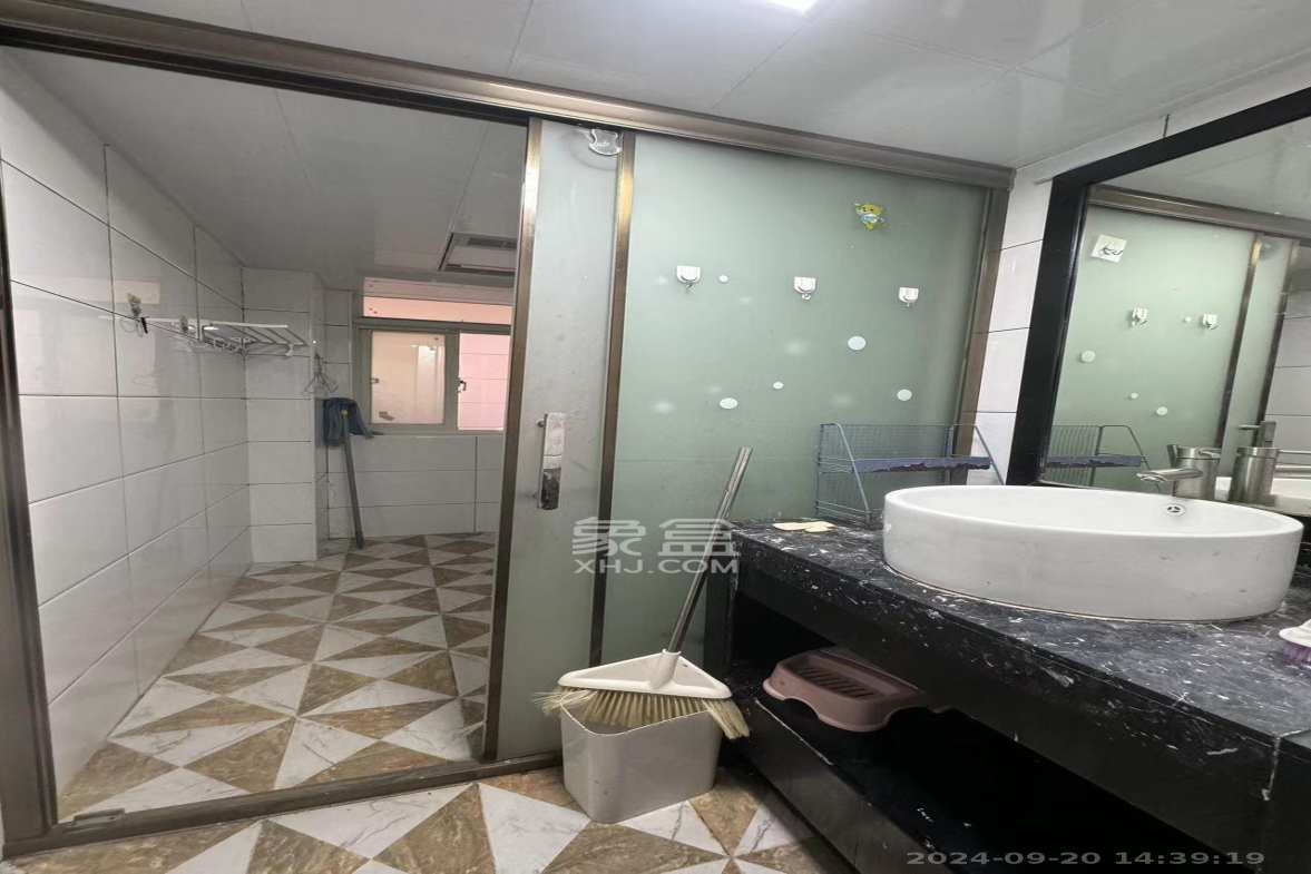 北辰三角洲E6区  3室2厅1卫   3000.00元/月室内图