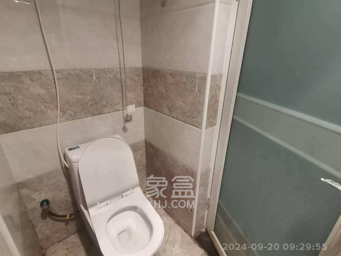 融科东南海  1室1厅1卫   1200.00元/月室内图