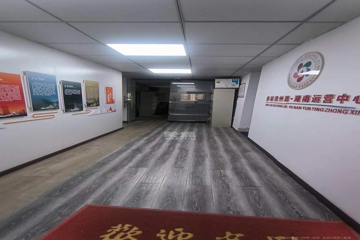 巴黎香榭  3室1厅2卫   6000.00元/月室内图