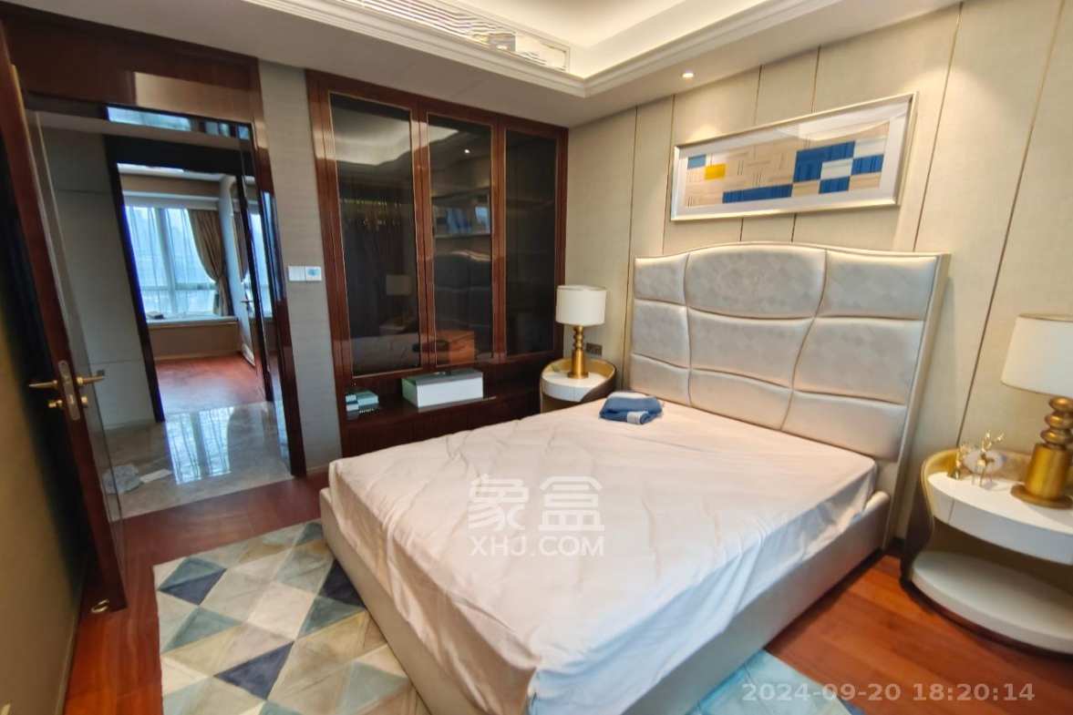 达美溪湖湾  4室2厅2卫   12000.00元/月室内图