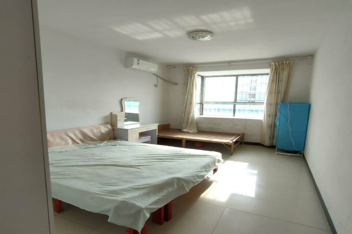 新星花园  2室2厅1卫    35.0万客厅