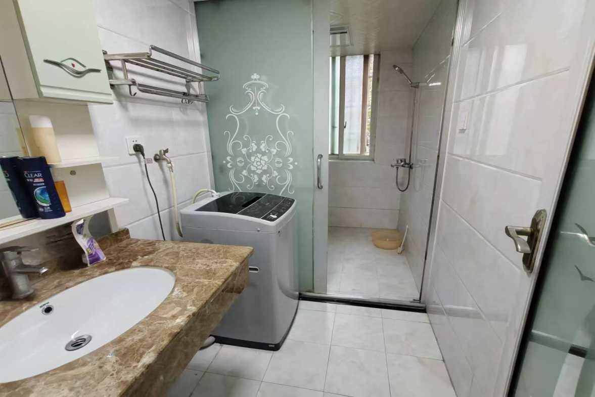 精锐华府（精锐华庭）  3室2厅2卫    78.0万室内图