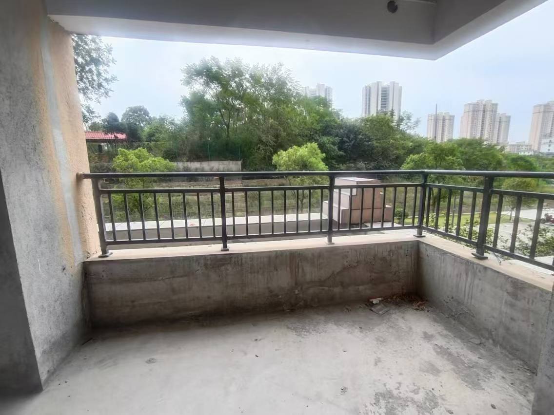 五江澜苑  3室2厅1卫    57.0万客厅