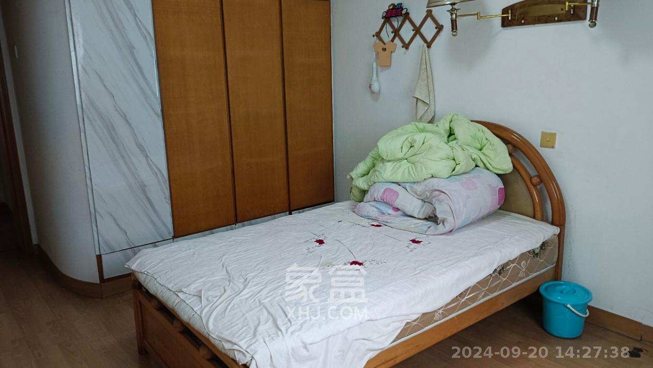 天使公寓  3室2厅1卫   800.00元/月室内图