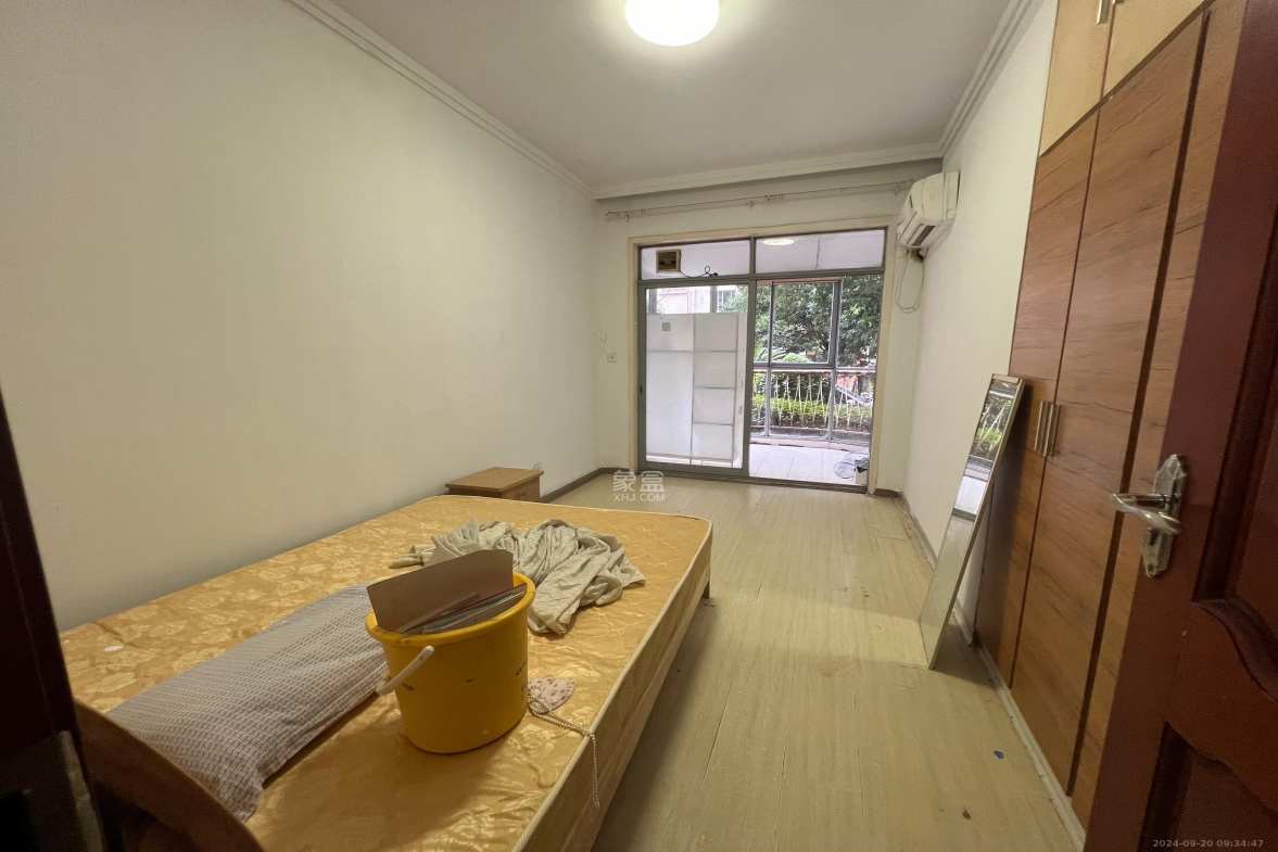 芙蓉苑  1室0厅0卫   1800.00元/月室内图