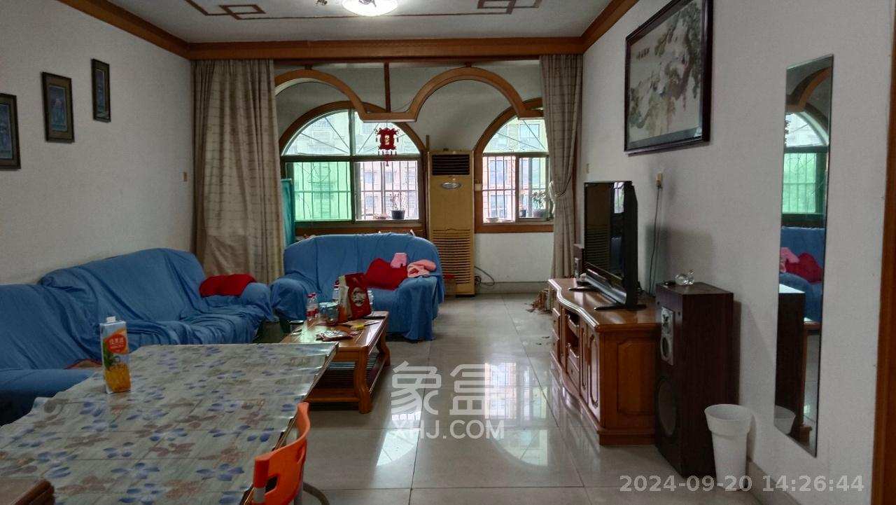 天使公寓  3室2厅1卫   800.00元/月室内图
