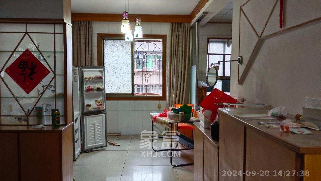 天使公寓  3室2厅1卫   800.00元/月室内图