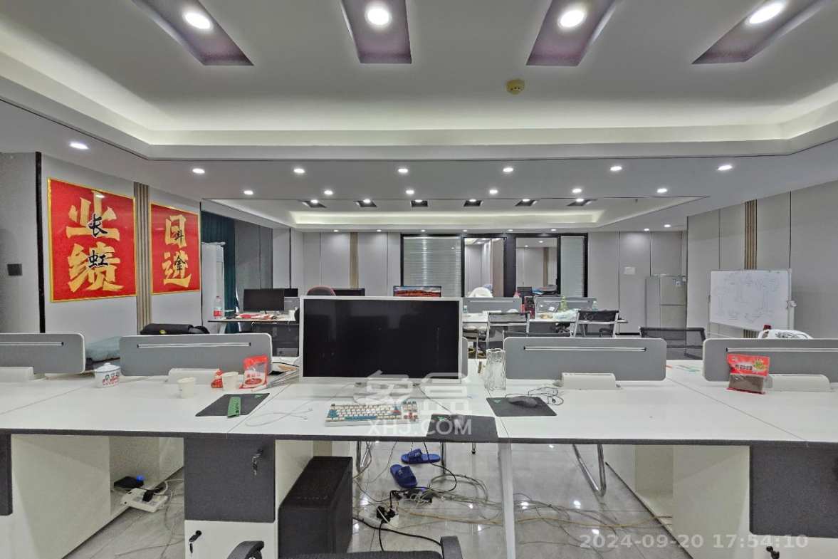德思勤城市广场（宝格丽公寓）  3室2厅1卫   8000.00元/月室内图1
