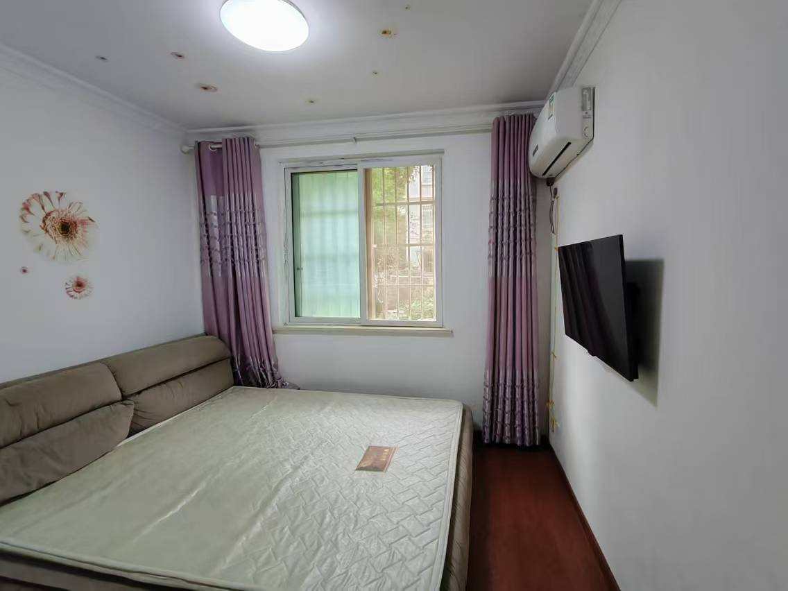 精锐华府（精锐华庭）  3室2厅2卫    78.0万室内图1