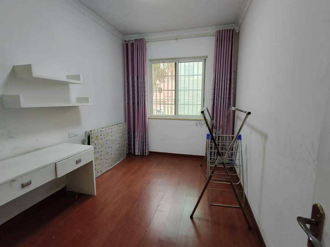 精锐华府（精锐华庭）  3室2厅2卫    78.0万室内图