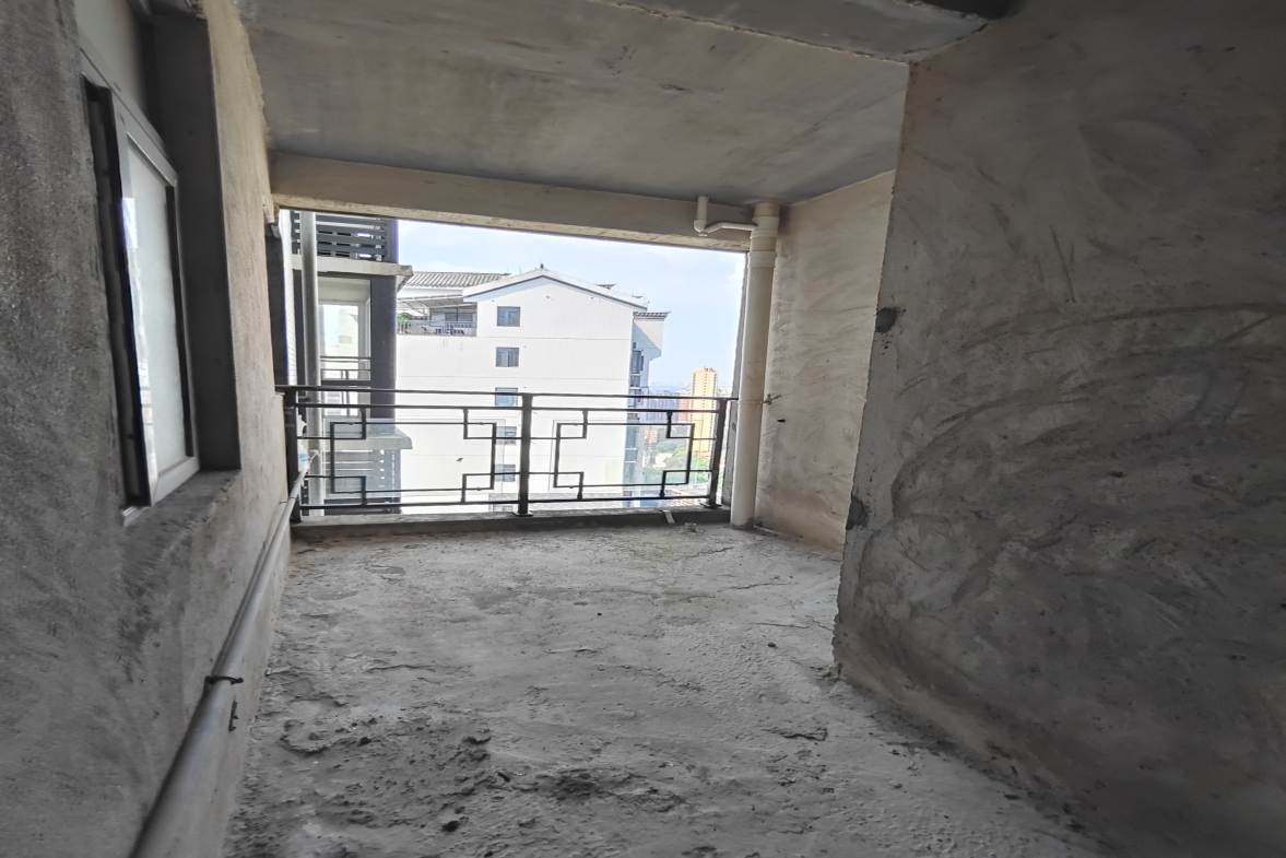 云沙诗意  3室2厅2卫   63.80万客厅