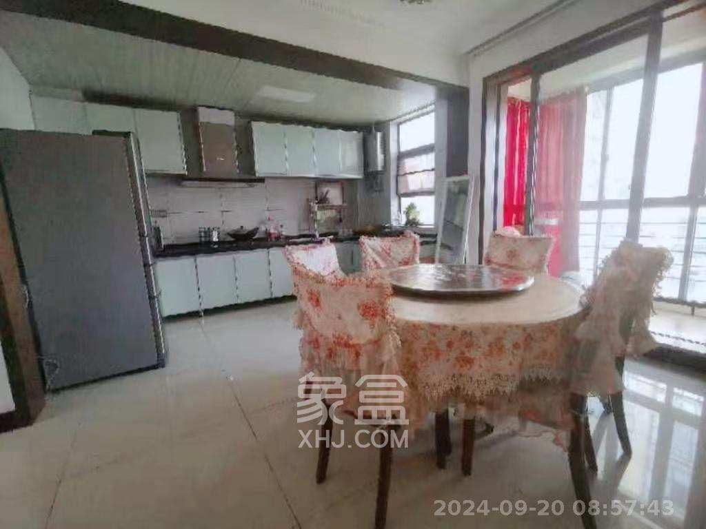 南山苏迪亚诺  3室2厅2卫   1600.00元/月室内图