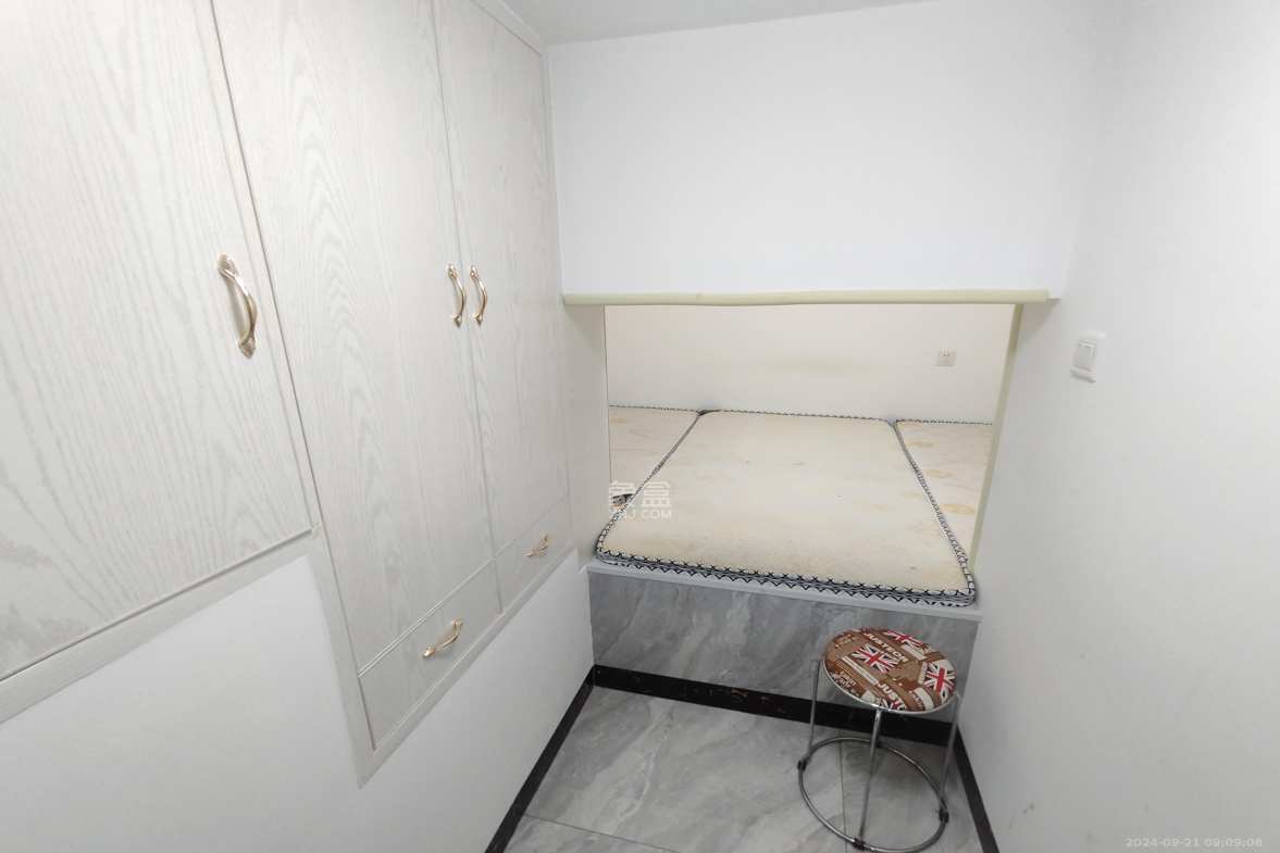弘坤云寓  1室1厅1卫   1800.00元/月室内图