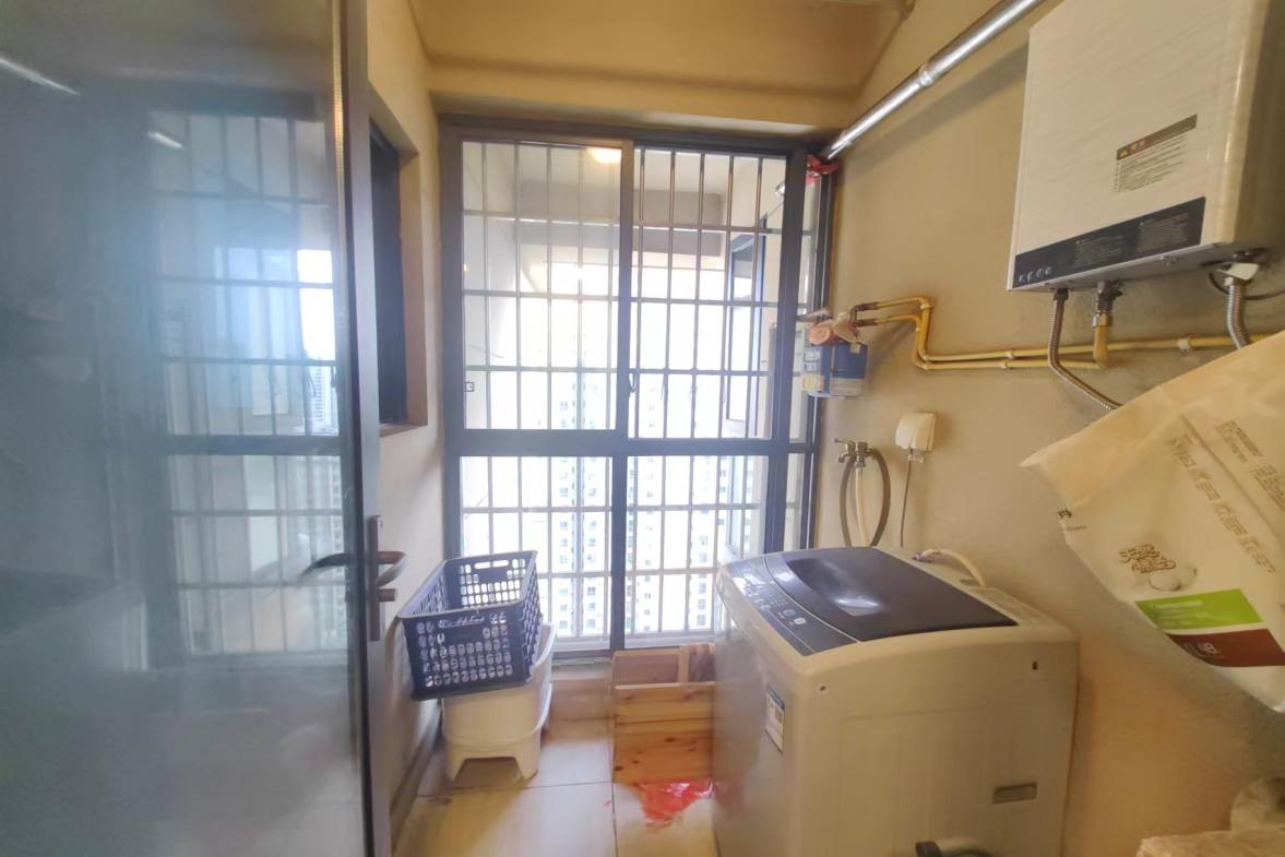碧桂园  3室2厅1卫   1800.00元/月室内图