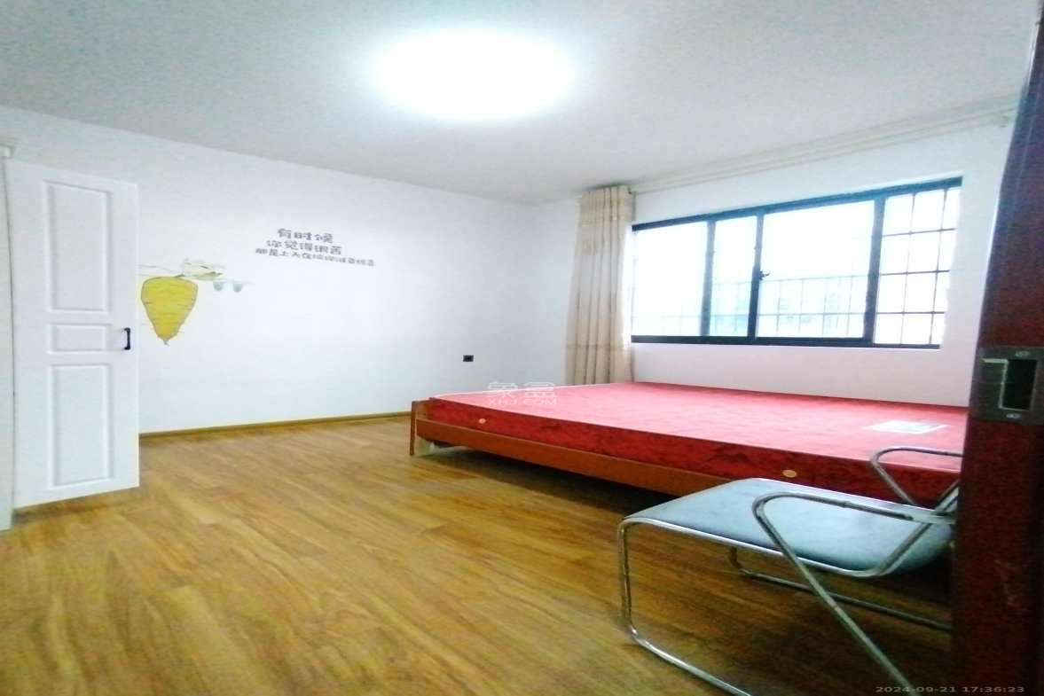 康桥长郡  3室2厅1卫   2000.00元/月室内图