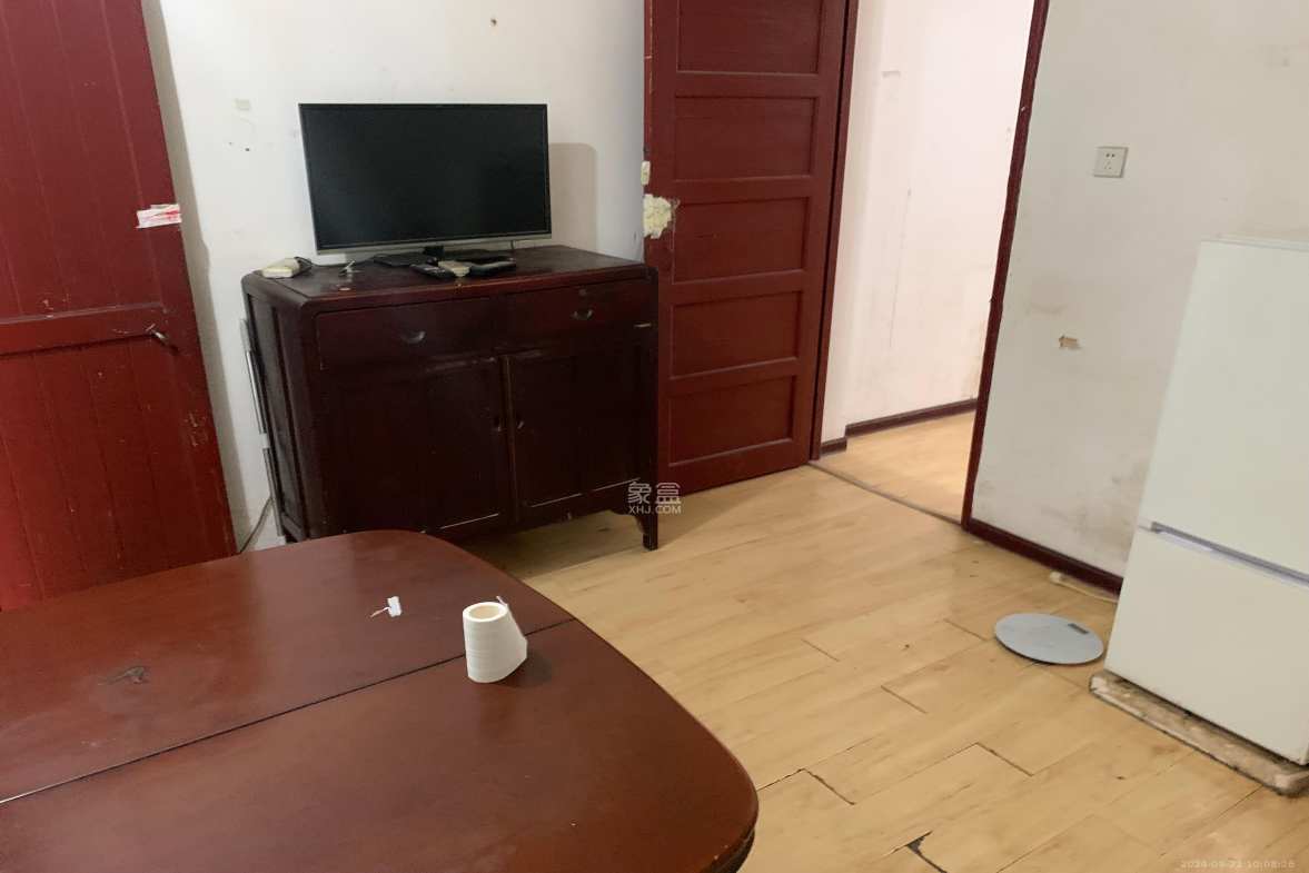 省机械工业学院（湖南工业职业学院雨花校区）  2室1厅1卫   900.00元/月室内图1