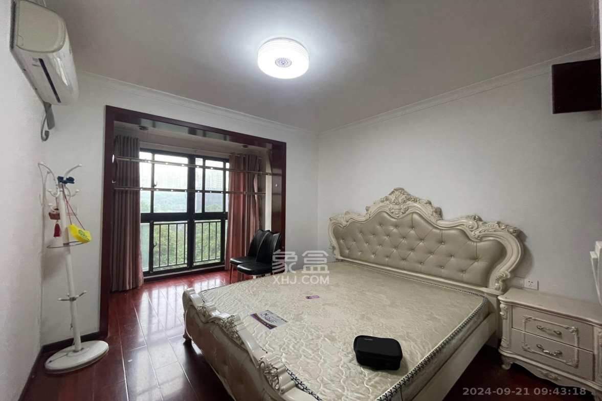 荣盛花语馨苑  1室1厅1卫    2600.0元/月户型图