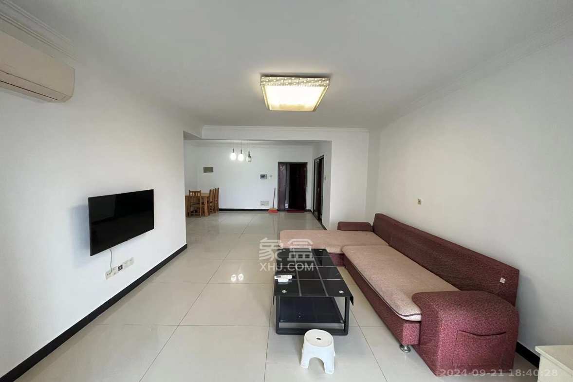 万国城(当代满庭春MOMA)二期  2室2厅1卫    2100.0元/月 万国城(当代满庭春MOMA)二期  2室2厅1卫    2100.0元/月室内图