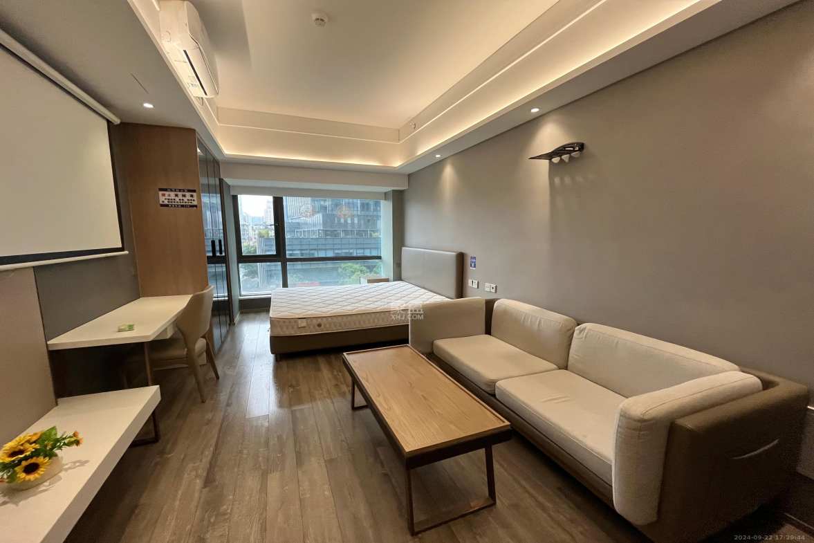 华远华时代  1室1厅1卫   3100.00元/月室内图1
