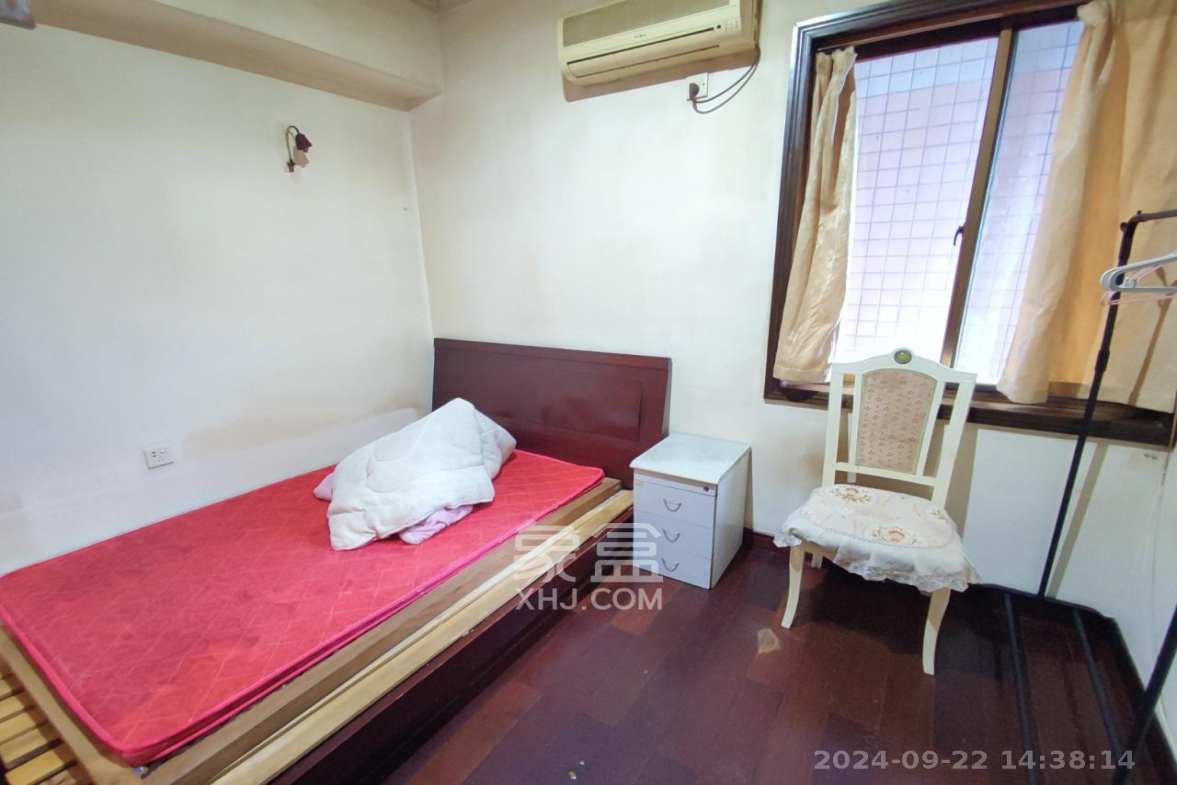 西南明苑  4室2厅2卫   3500.00元/月室内图