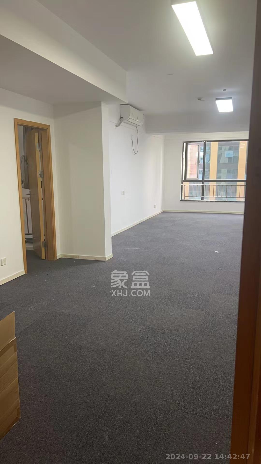 德思勤城市广场（宝格丽公寓）  1室1厅1卫    2600.0元/月