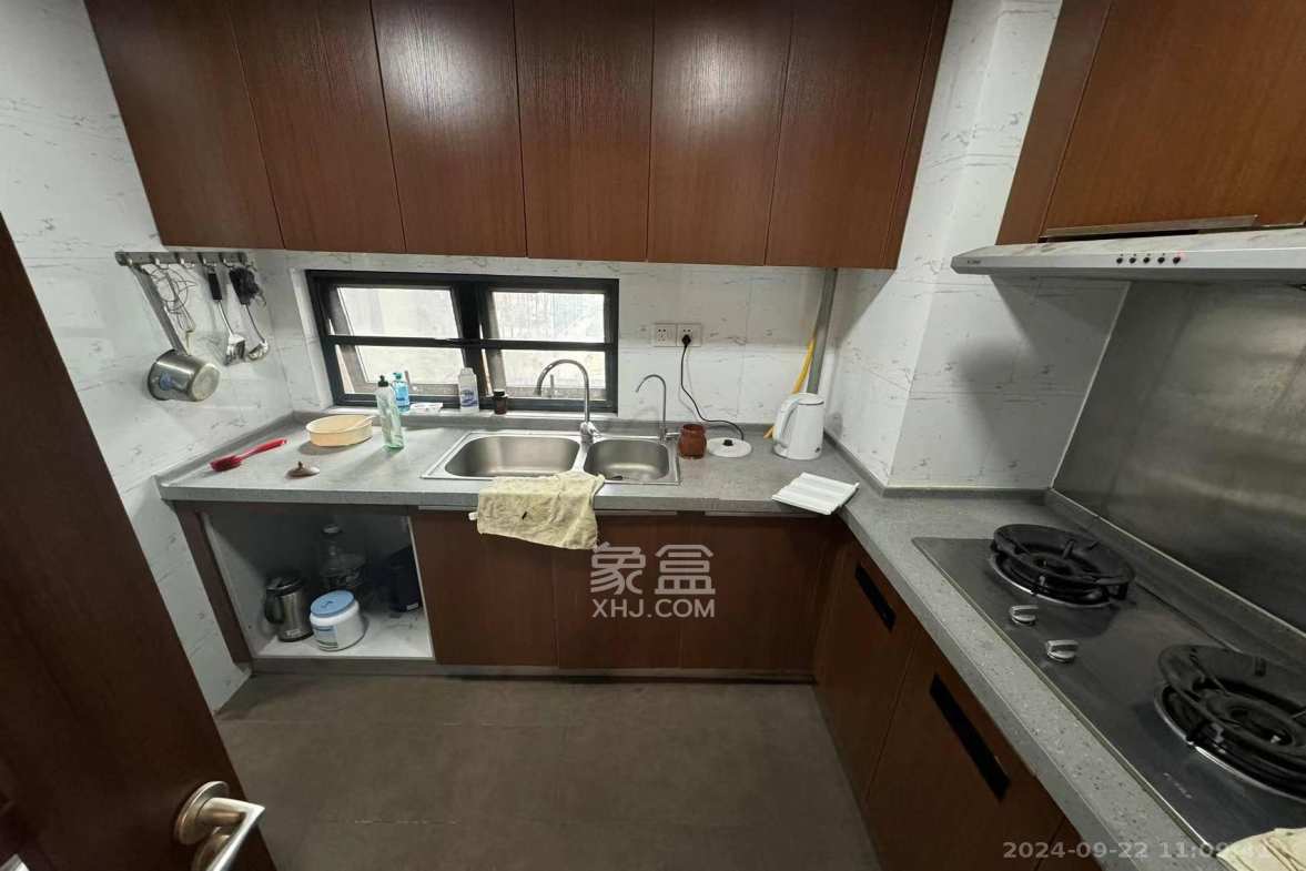 万科金域华府三四期  3室2厅1卫   2400.00元/月室内图
